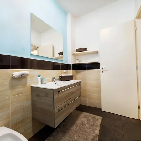 Lake View 20 - Free Wi-Fi - Just 50 Meters From The Lake * Sarnico